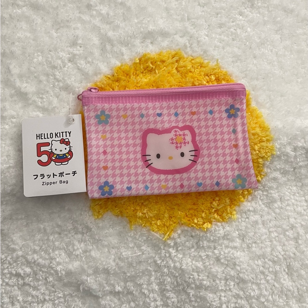 Hello Kitty Pink Zipper Bag